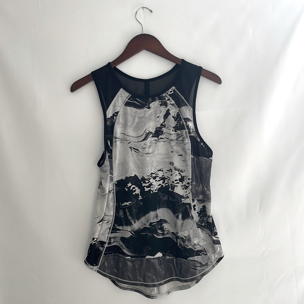 Lululemon Sculpt tank